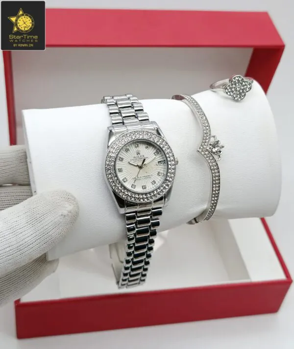 GIRL'S DUBBLE DIAMOND STONE ROLEX DATE JUST WATCH